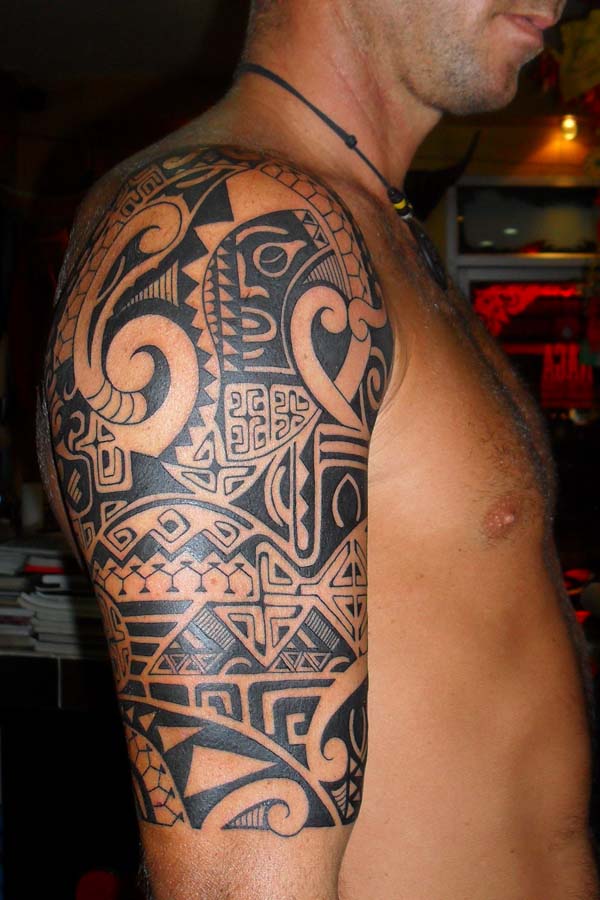 celtic tribal tattoo shoulder