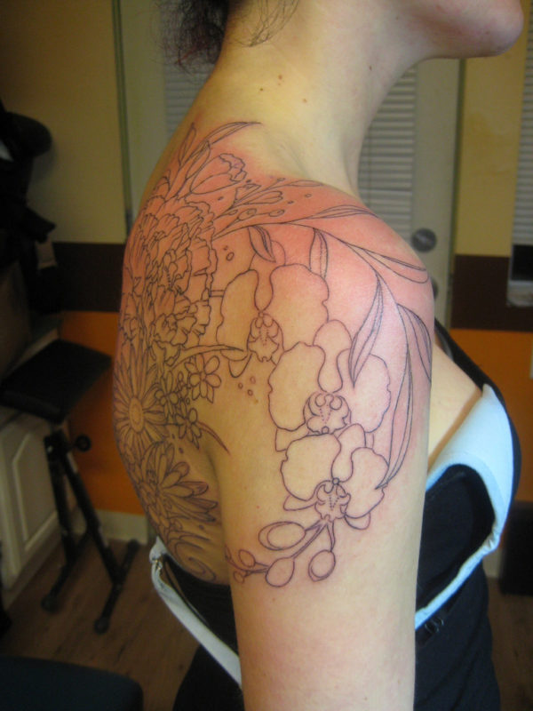 67 Elegant Flowers Shoulder Tattoos - Shoulder Tattoos